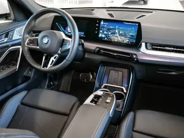 BMW X1 xDrive30e M-Sport Aut Nav HuD LED AHK Komfzg