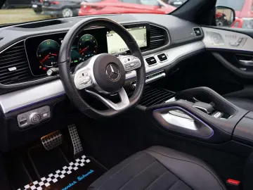MERCEDES-BENZ GLE 580 4Matic-AMG LiNE-HUD-AHK-PANO-7 SiTZER