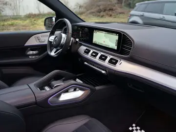 MERCEDES-BENZ GLE 580 4Matic-AMG LiNE-HUD-AHK-PANO-7 SiTZER