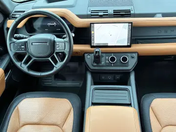 LAND ROVER DEFENDER 110  X-DYNAMIC HSE  D300 AWD