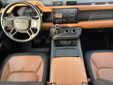 LAND ROVER DEFENDER 110  X-DYNAMIC HSE  D300 AWD