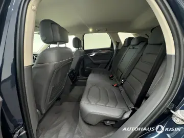 VW Touareg 3.0 TDI 4M Elegance  AHK  LUFTFD  CAM HE