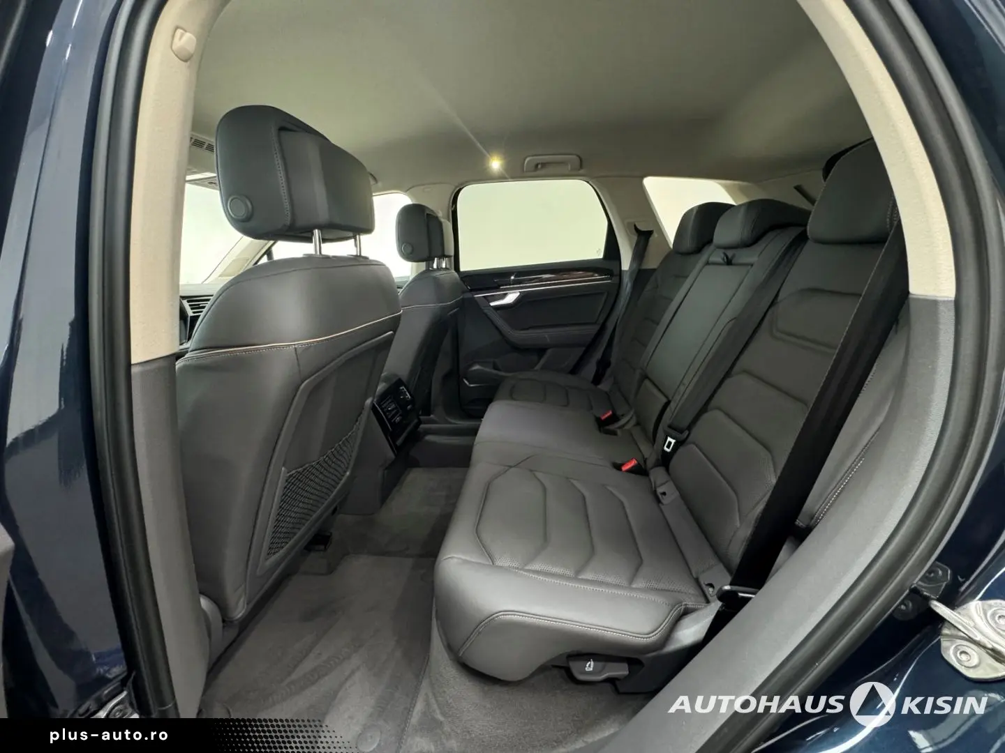 VW Touareg 3.0 TDI 4M Elegance  AHK  LUFTFD  CAM HE