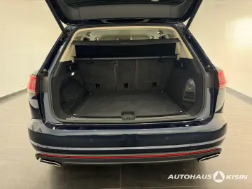 VW Touareg 3.0 TDI 4M Elegance  AHK  LUFTFD  CAM HE
