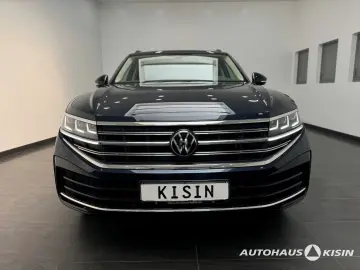 VW Touareg 3.0 TDI 4M Elegance  AHK  LUFTFD  CAM HE