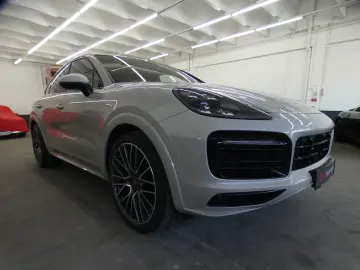 PORSCHE Cayenne Coupe GTS SPORT CHRONO DESIGN PANO ACC