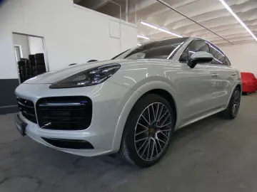 PORSCHE Cayenne Coupe GTS SPORT CHRONO DESIGN PANO ACC