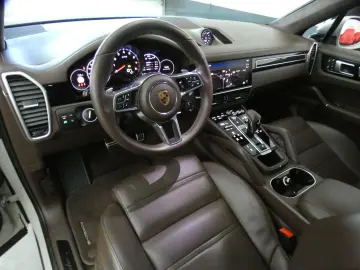 PORSCHE Cayenne Coupe GTS SPORT CHRONO DESIGN PANO ACC