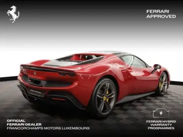 FERRARI 296 GTS 3.0 - 829 cv