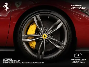 FERRARI 296 GTS 3.0 - 829 cv