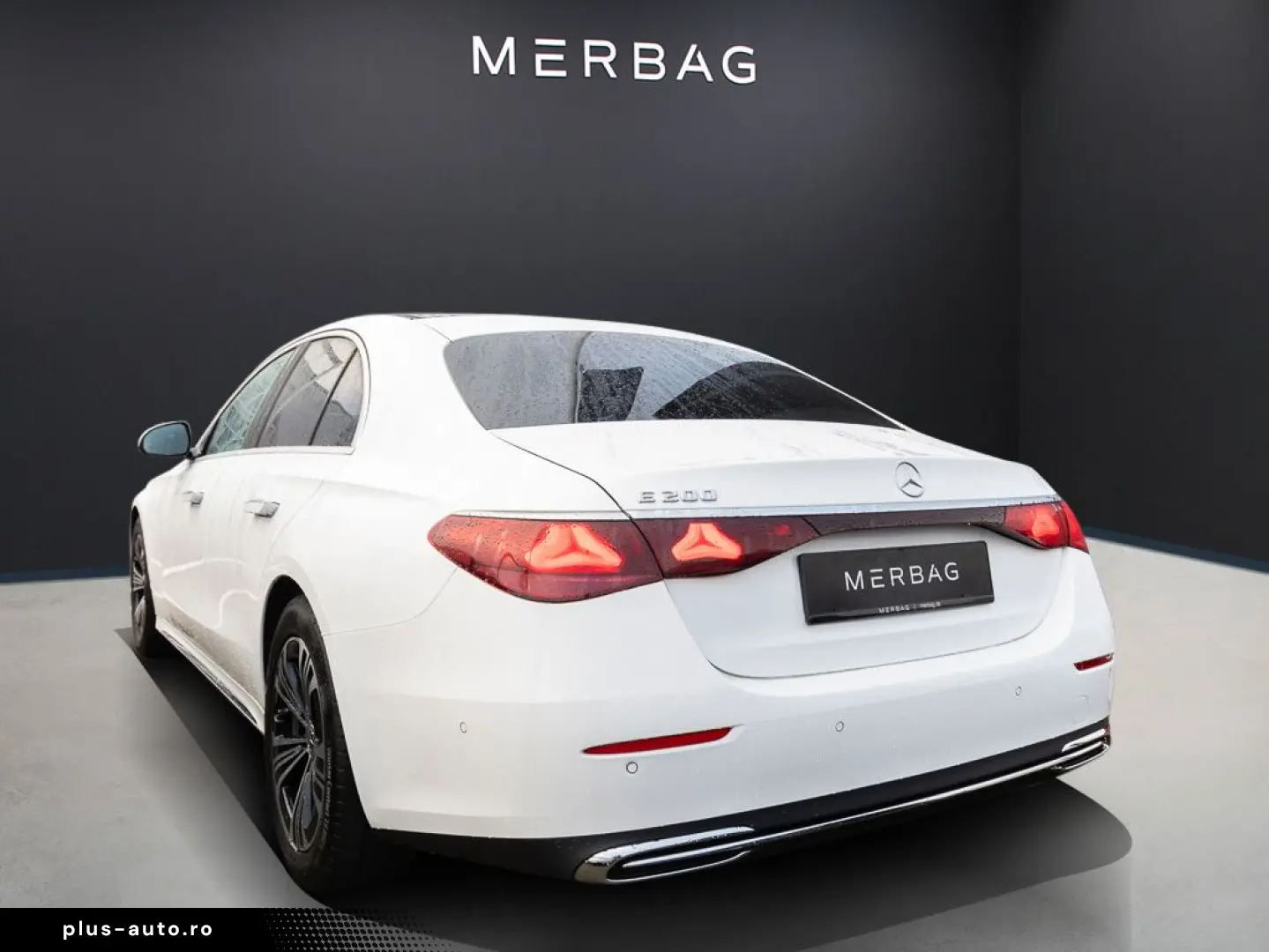 MERCEDES-BENZ E 200 Limousine Pano SpurW W-Paket Key&hellip;
