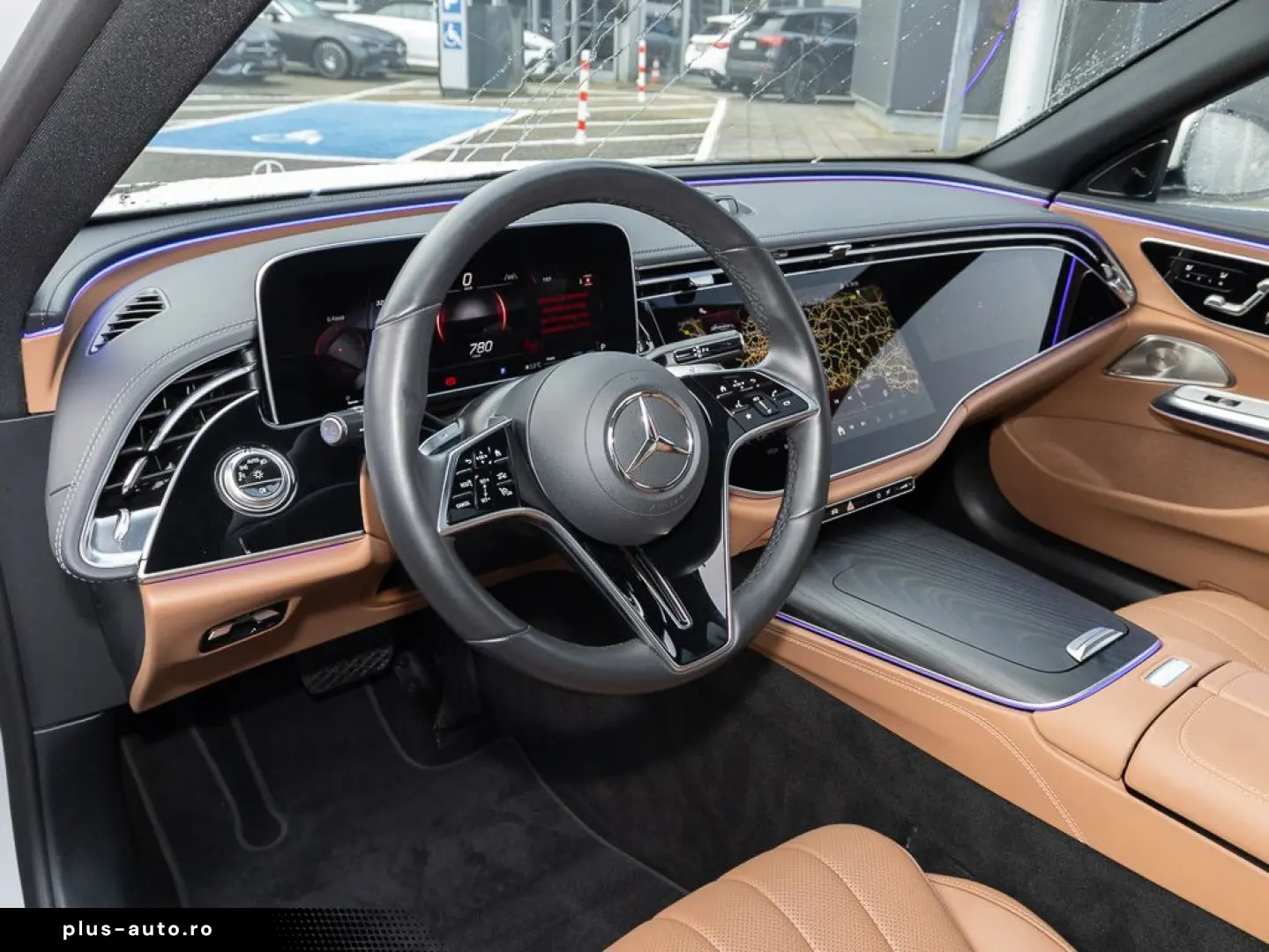 MERCEDES-BENZ E 200 Limousine Pano SpurW W-Paket Key&hellip;