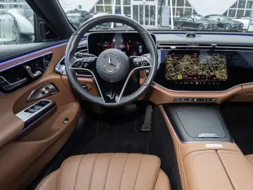 MERCEDES-BENZ E 200 Limousine Pano SpurW W-Paket Key&hellip;