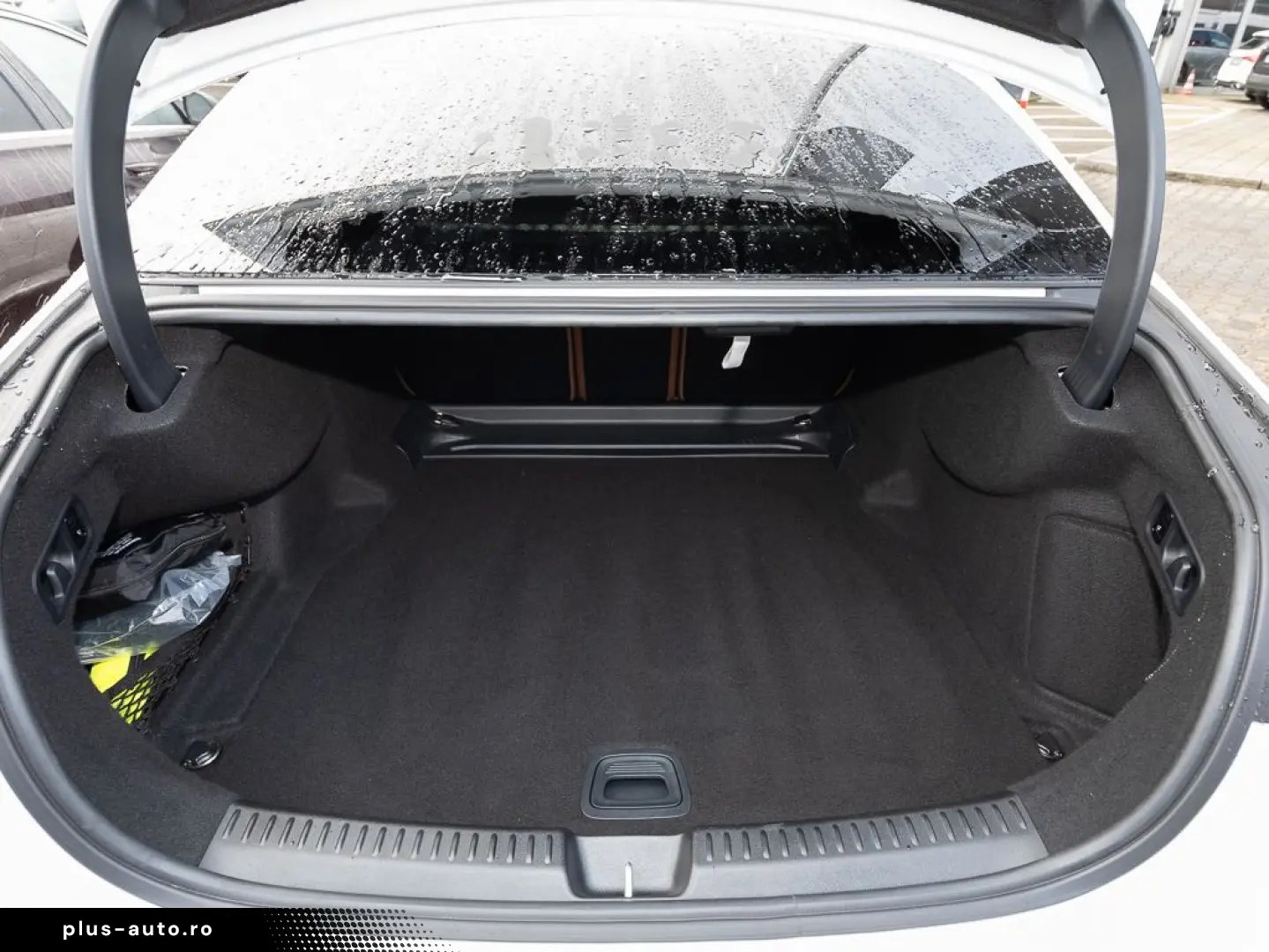 MERCEDES-BENZ E 200 Limousine Pano SpurW W-Paket Key&hellip;