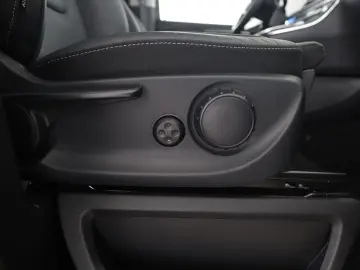 MERCEDES-BENZ V 300 d Avantgarde Extralang Distronic&hellip;
