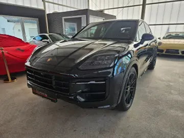 PORSCHE Cayenne GTS Coupe  360  BOSE Matrix 18Wege