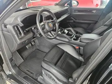 PORSCHE Cayenne GTS Coupe  360  BOSE Matrix 18Wege