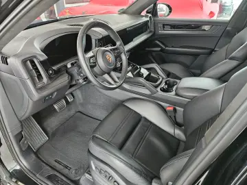 PORSCHE Cayenne GTS Coupe  360  BOSE Matrix 18Wege