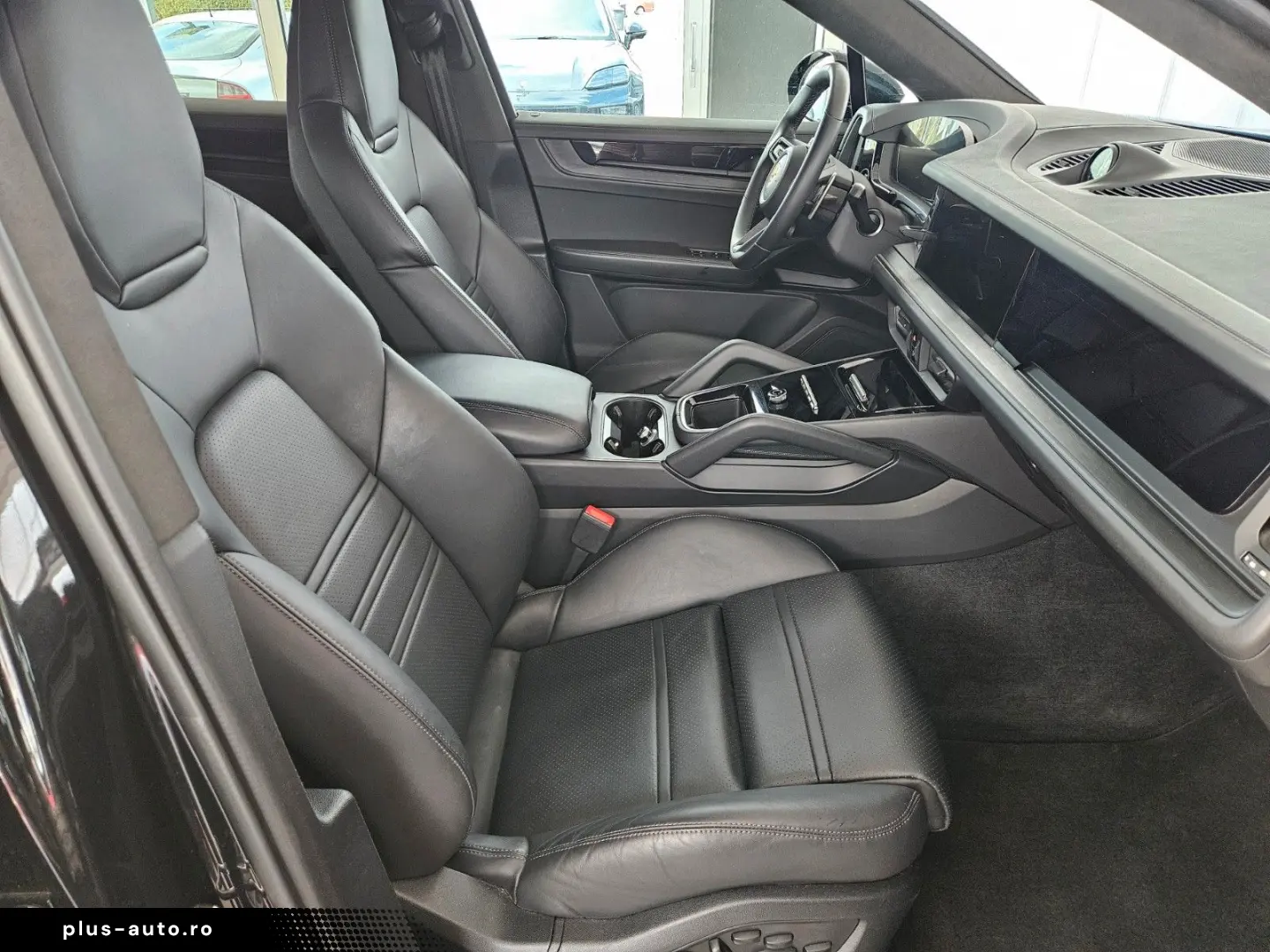 PORSCHE Cayenne GTS Coupe  360  BOSE Matrix 18Wege
