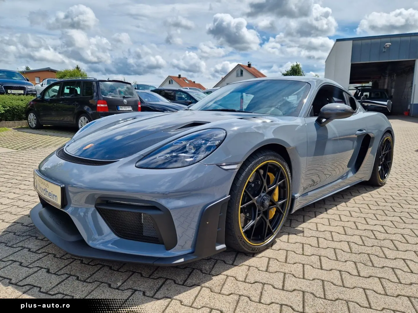 PORSCHE 718 Cayman GT4 RS Weissach-Paket   Liftsystem