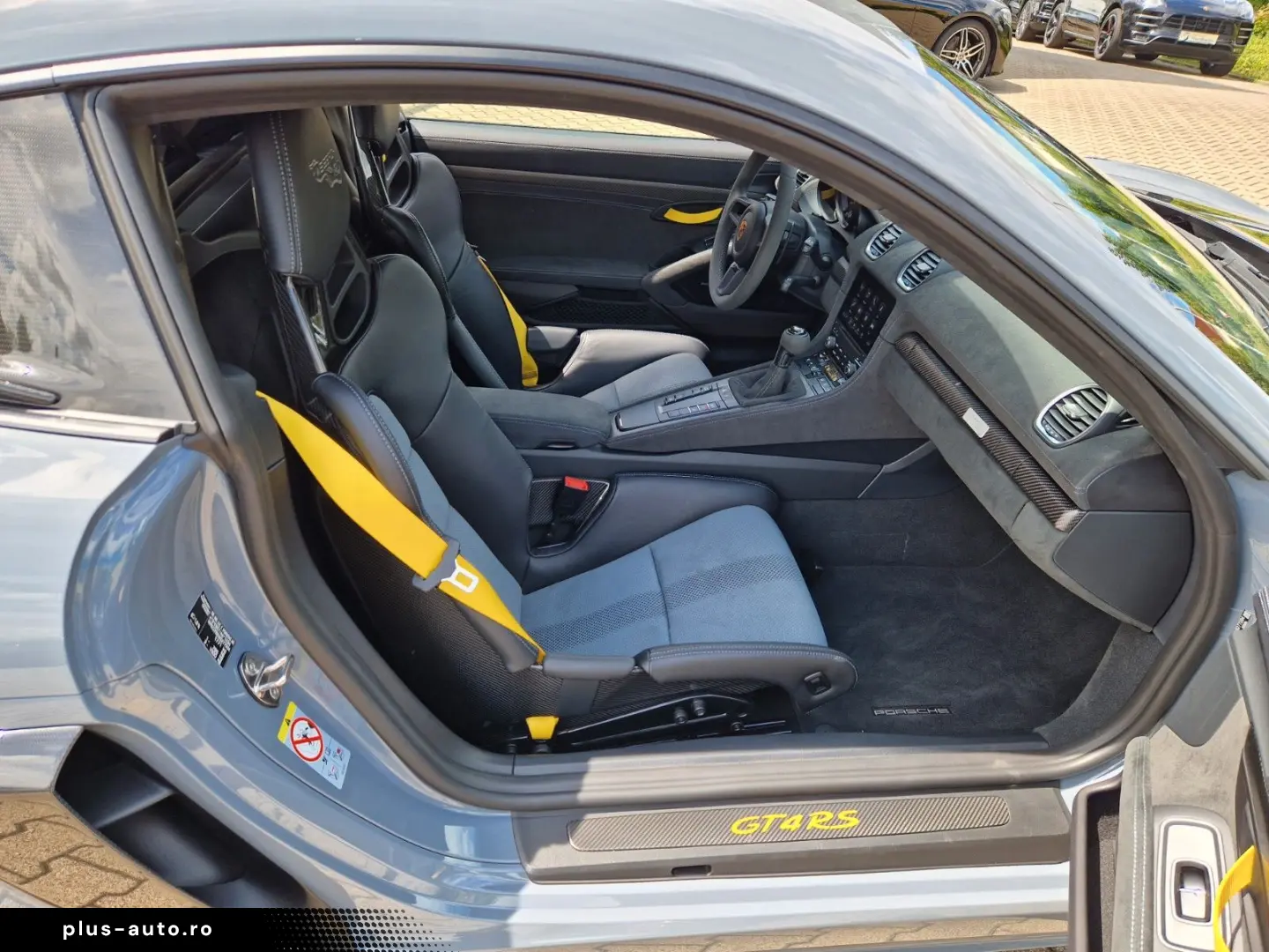 PORSCHE 718 Cayman GT4 RS Weissach-Paket   Liftsystem