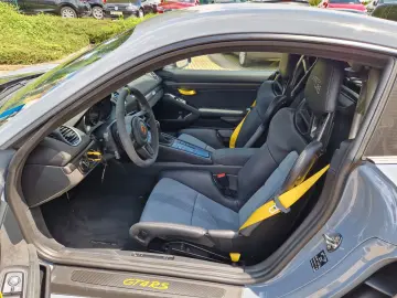 PORSCHE 718 Cayman GT4 RS Weissach-Paket   Liftsystem