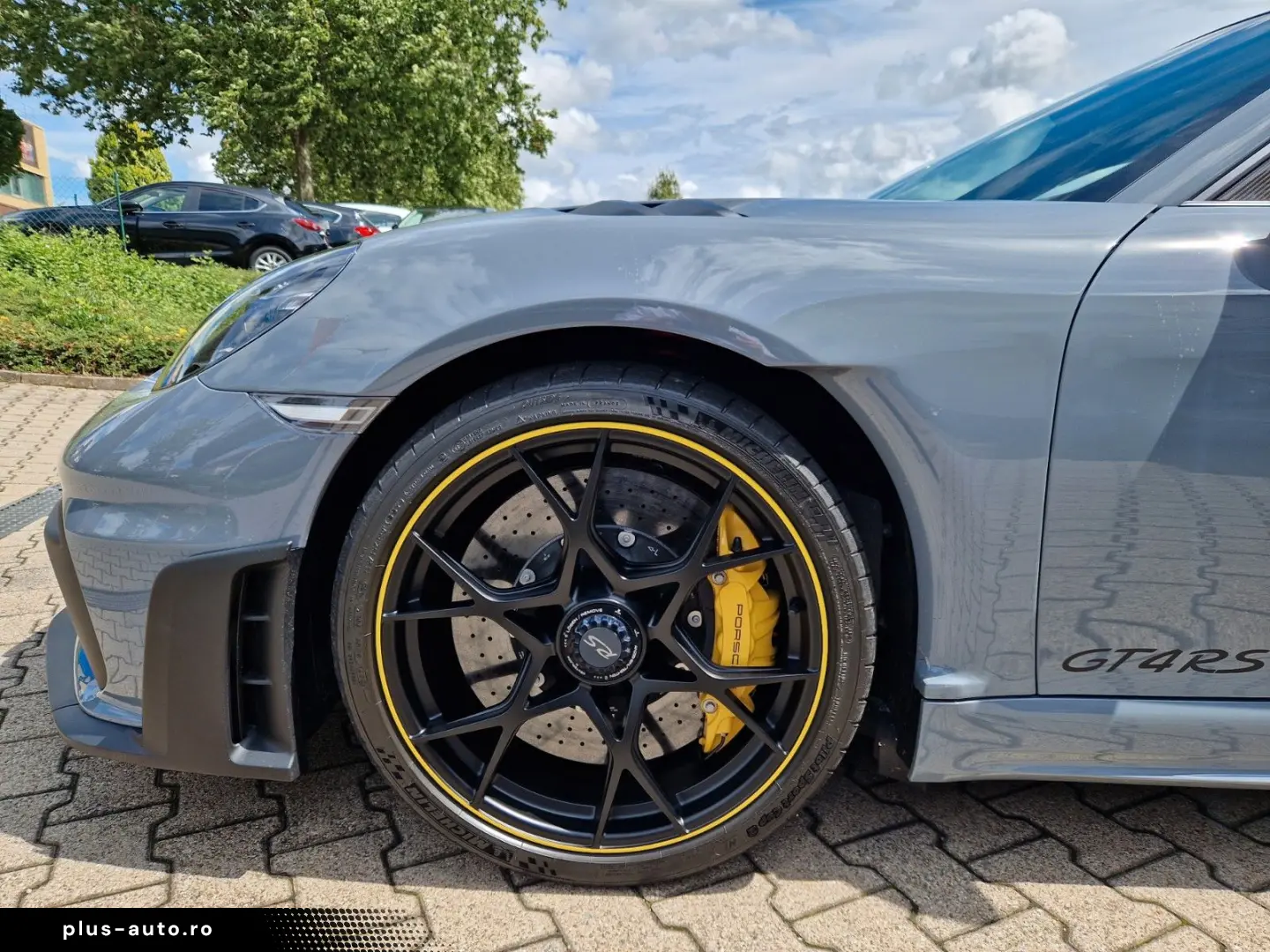 PORSCHE 718 Cayman GT4 RS Weissach-Paket   Liftsystem
