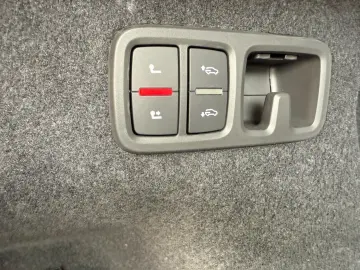 AUDI SQ8 TFSI  STANHEIZUNG AHK PANO B&O HUD