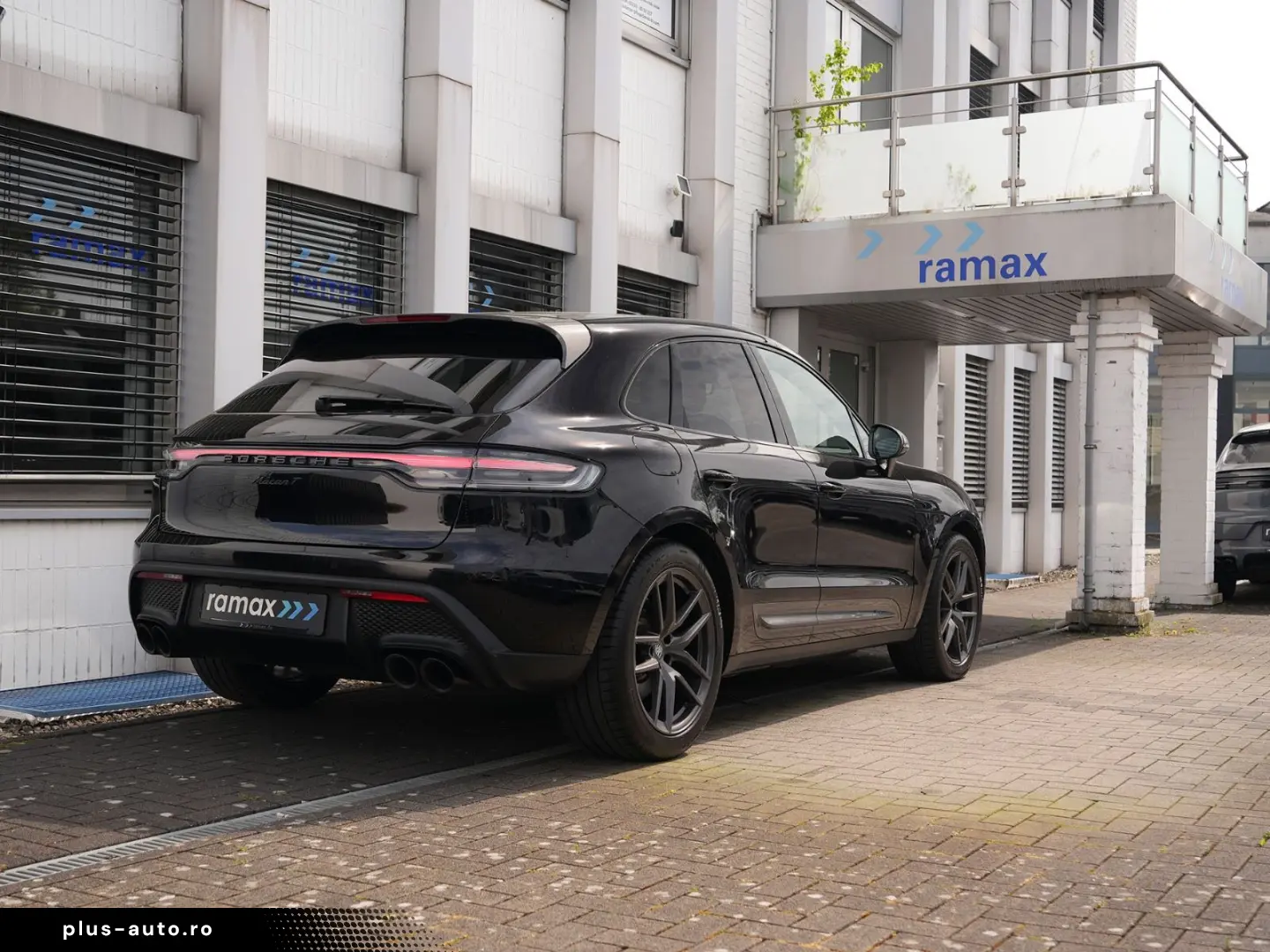PORSCHE Macan T LUFTF.-PANO-SPORTABGAS.-20 S-VOLL-LEDER