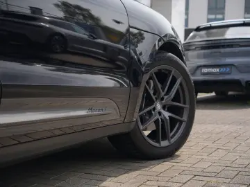 PORSCHE Macan T LUFTF.-PANO-SPORTABGAS.-20 S-VOLL-LEDER