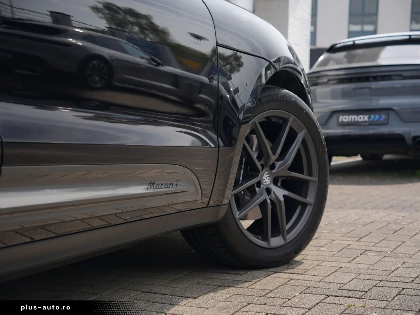 PORSCHE Macan T LUFTF.-PANO-SPORTABGAS.-20 S-VOLL-LEDER