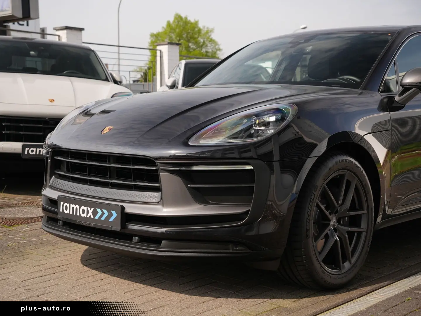 PORSCHE Macan T LUFTF.-PANO-SPORTABGAS.-20 S-VOLL-LEDER