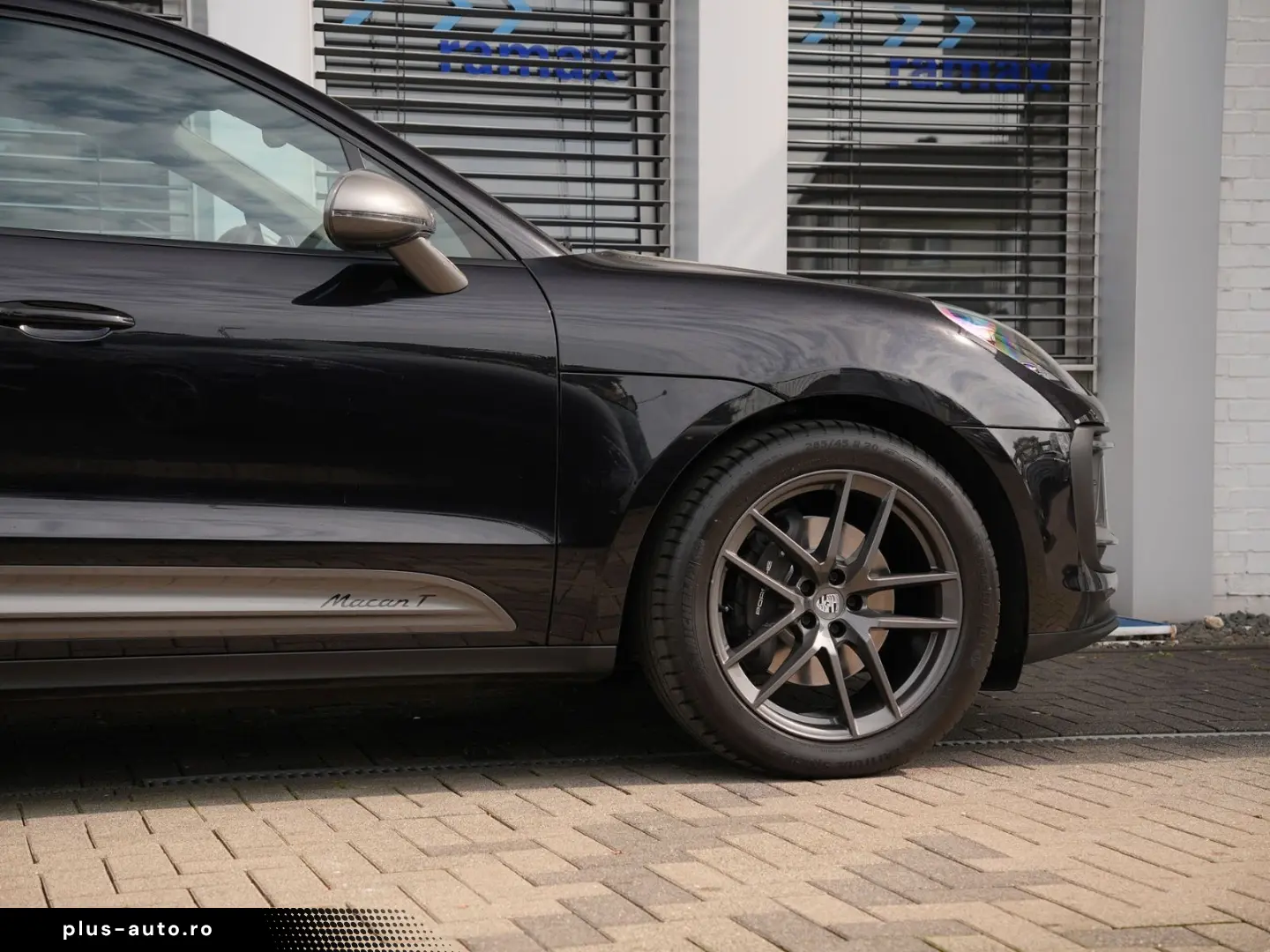 PORSCHE Macan T LUFTF.-PANO-SPORTABGAS.-20 S-VOLL-LEDER