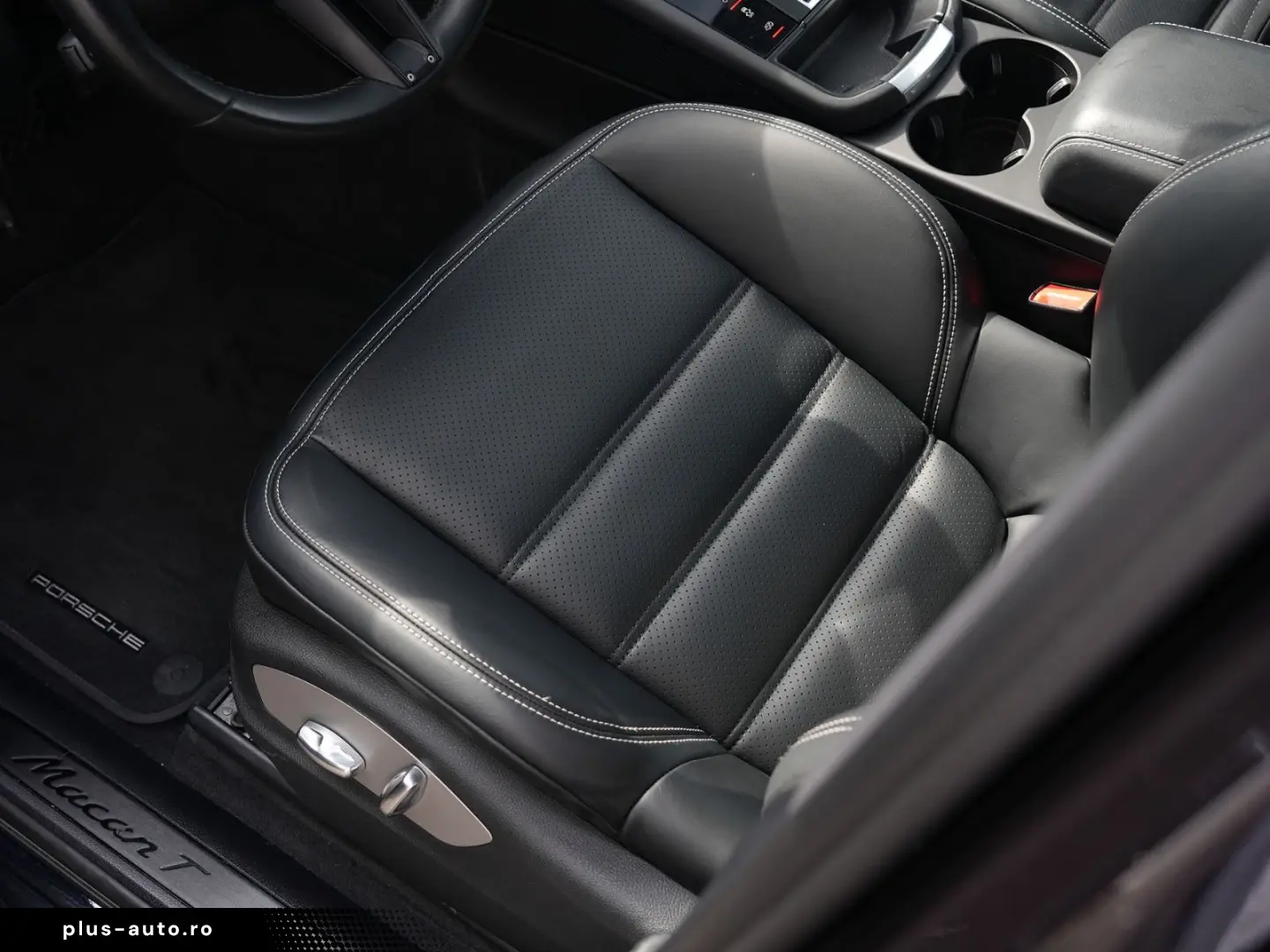 PORSCHE Macan T LUFTF.-PANO-SPORTABGAS.-20 S-VOLL-LEDER