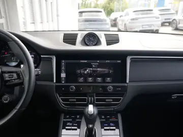 PORSCHE Macan T LUFTF.-PANO-SPORTABGAS.-20 S-VOLL-LEDER