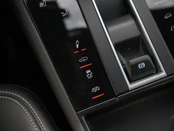 PORSCHE Macan T LUFTF.-PANO-SPORTABGAS.-20 S-VOLL-LEDER