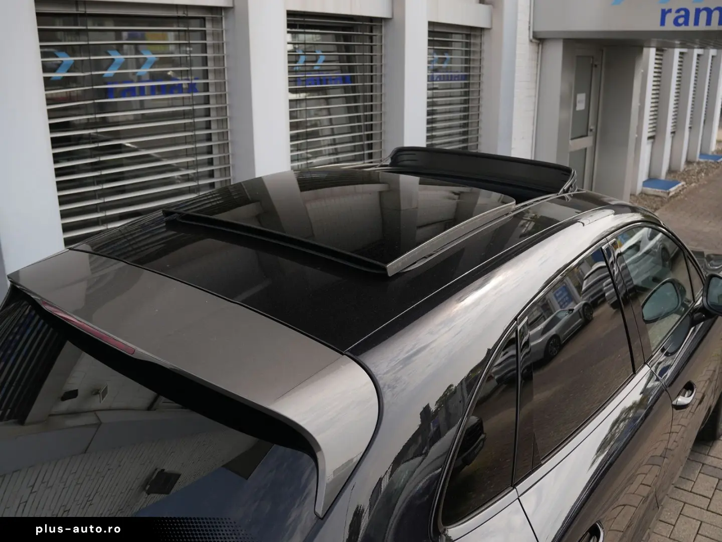 PORSCHE Macan T LUFTF.-PANO-SPORTABGAS.-20 S-VOLL-LEDER