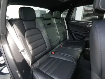 PORSCHE Macan T LUFTF.-PANO-SPORTABGAS.-20 S-VOLL-LEDER