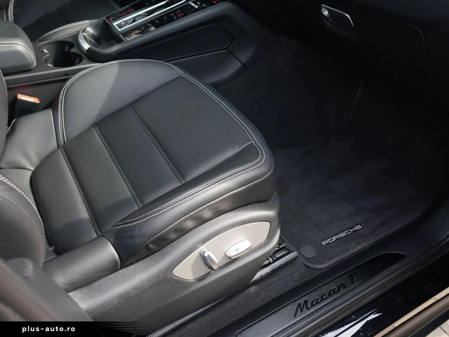 PORSCHE Macan T LUFTF.-PANO-SPORTABGAS.-20 S-VOLL-LEDER