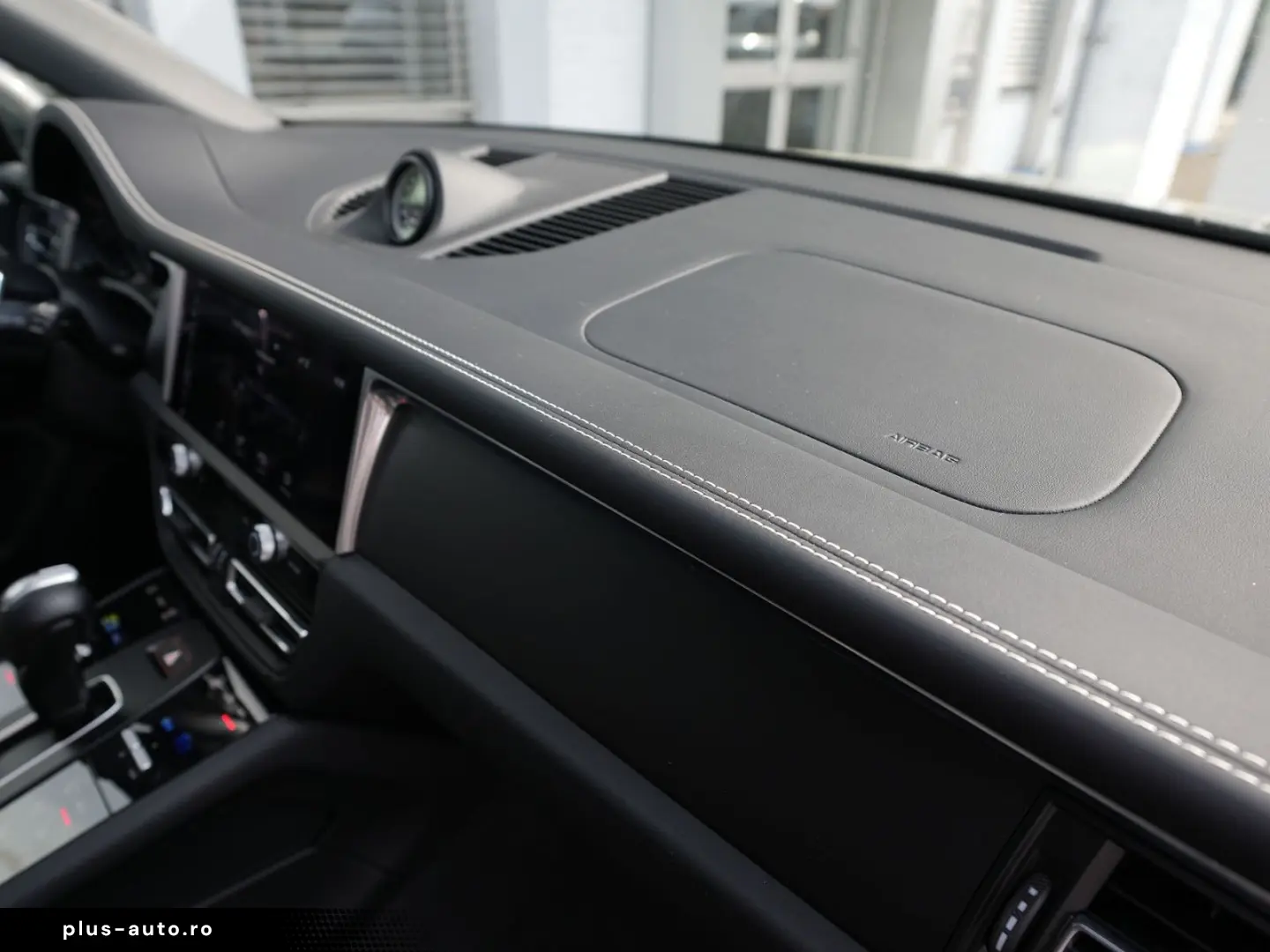 PORSCHE Macan T LUFTF.-PANO-SPORTABGAS.-20 S-VOLL-LEDER