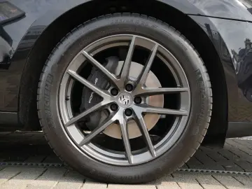 PORSCHE Macan T LUFTF.-PANO-SPORTABGAS.-20 S-VOLL-LEDER