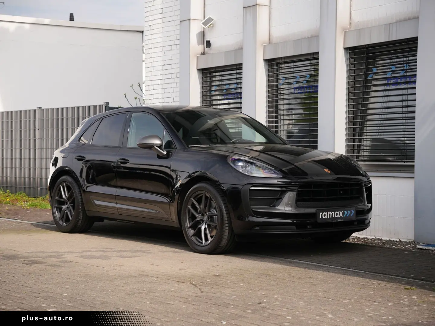 PORSCHE Macan T LUFTF.-PANO-SPORTABGAS.-20 S-VOLL-LEDER