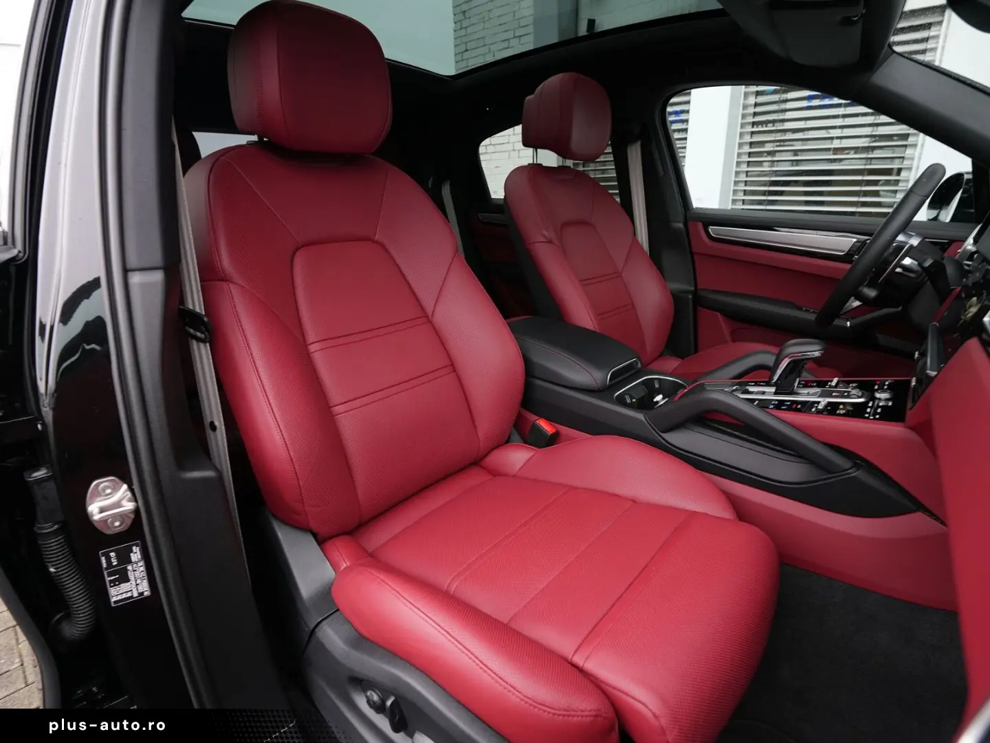 PORSCHE E-Hybrid Coupé PLATINUM-SPORTDESIGN-ACC-AHK-VOLL