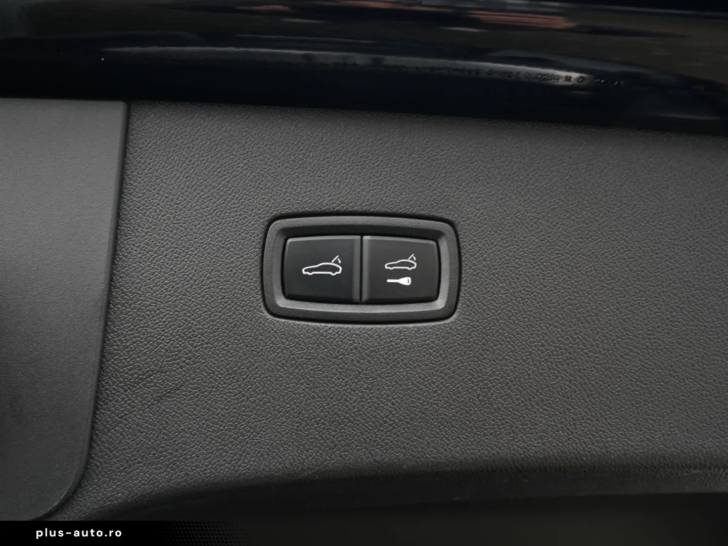 PORSCHE E-Hybrid Coupé PLATINUM-SPORTDESIGN-ACC-AHK-VOLL