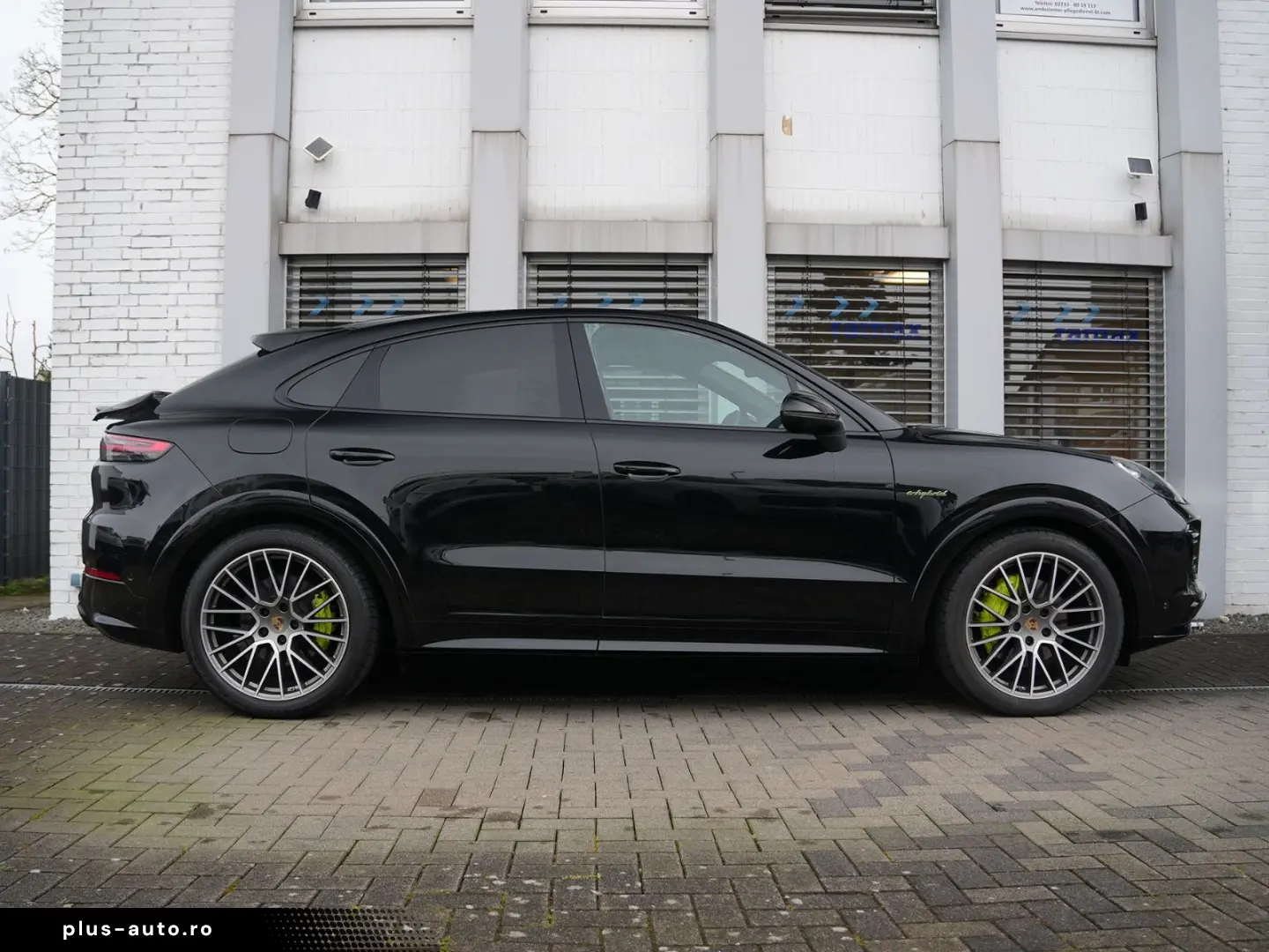 PORSCHE E-Hybrid Coupé PLATINUM-SPORTDESIGN-ACC-AHK-VOLL