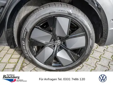 VW Touareg 3.0TDI 4M DSG R-Line LED NAVI AHK STANDH