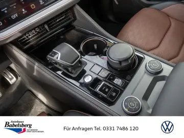 VW Touareg 3.0TDI 4M DSG R-Line LED NAVI AHK STANDH