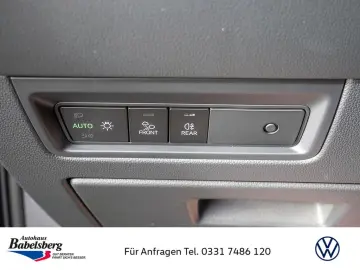 VW Touareg 3.0TDI 4M DSG R-Line LED NAVI AHK STANDH