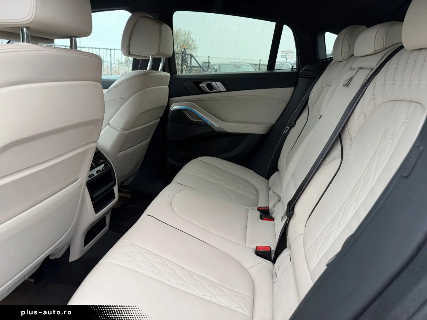 BMW X6 30d M Sport xDrive INDIVIDUAL Soft close