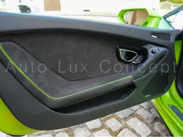 LAMBORGHINI Huracán EVO Camera Lift EVO Trim Style Package